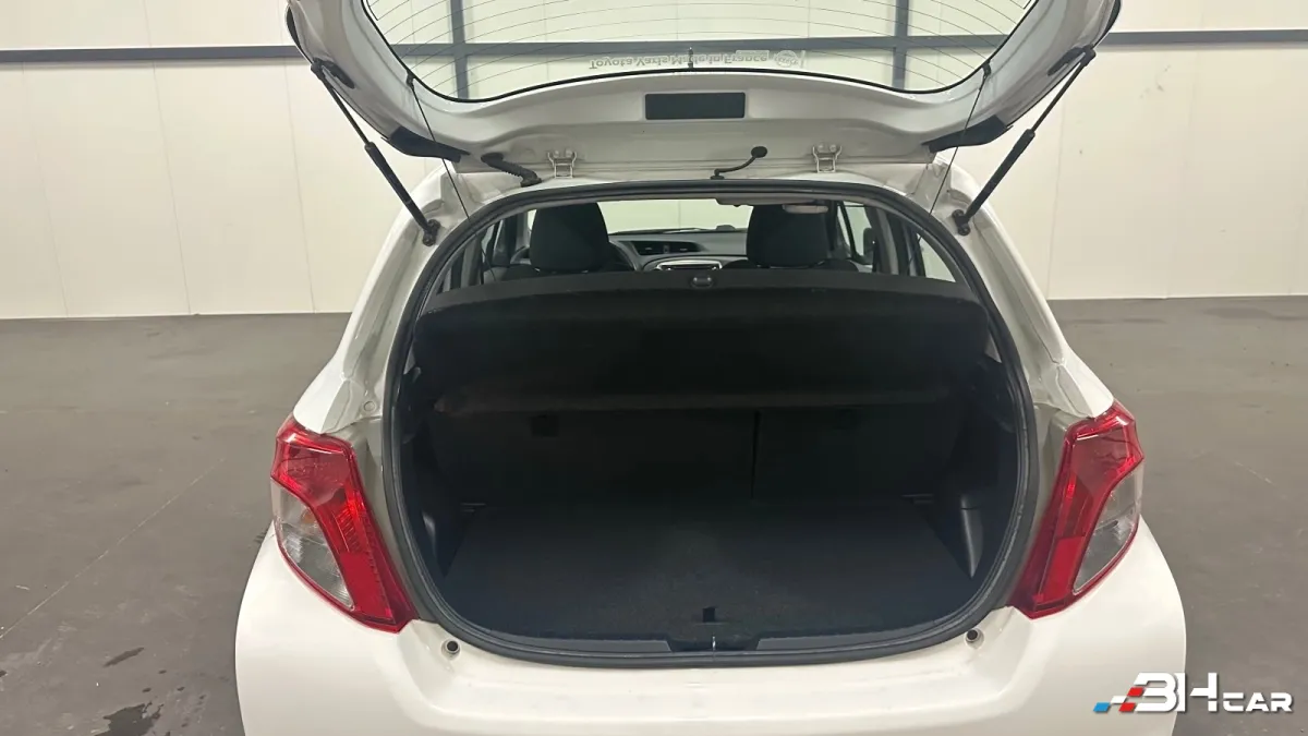 Toyota Yaris - photo 30
