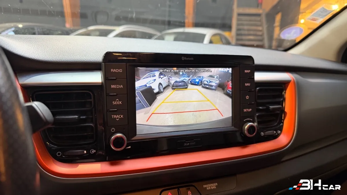 Kia Stonic - photo 22