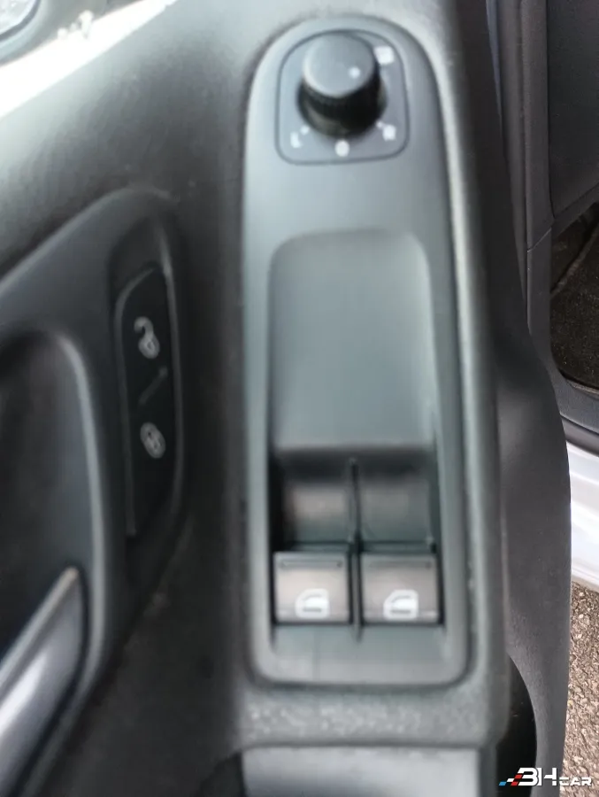 Volkswagen Golf - photo 23