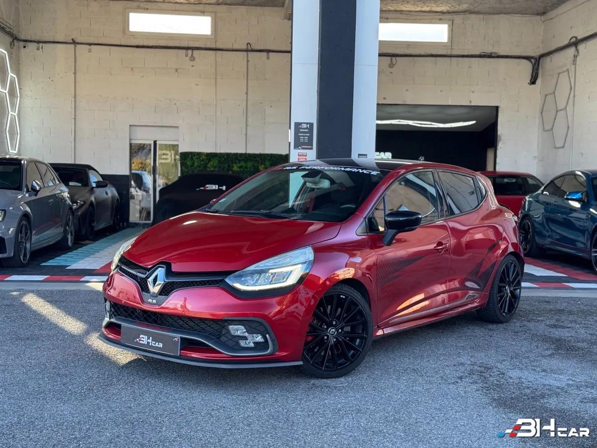 Image: Renault Clio 4 RS TROPHY 1.6L 220cv EDC / AKRAPOVIC / BOSE / RS MONITOR / CAMERA