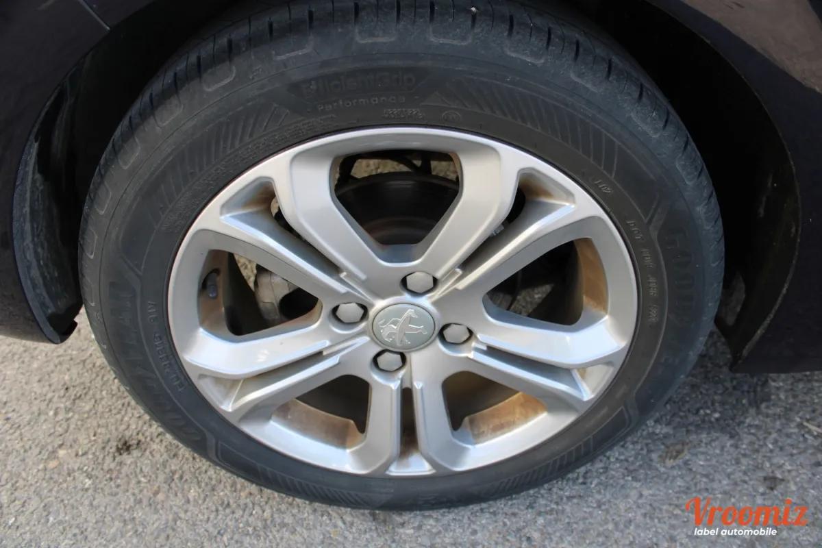 PEUGEOT 208 Allure 1.6L VTI 120cv