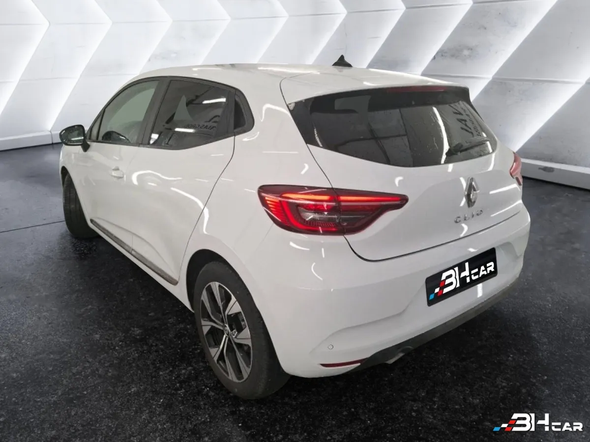 Renault Clio - photo 3