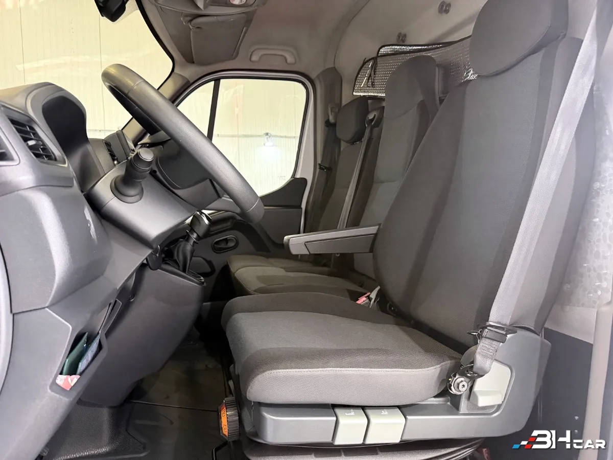 Renault Master Vu - photo 5