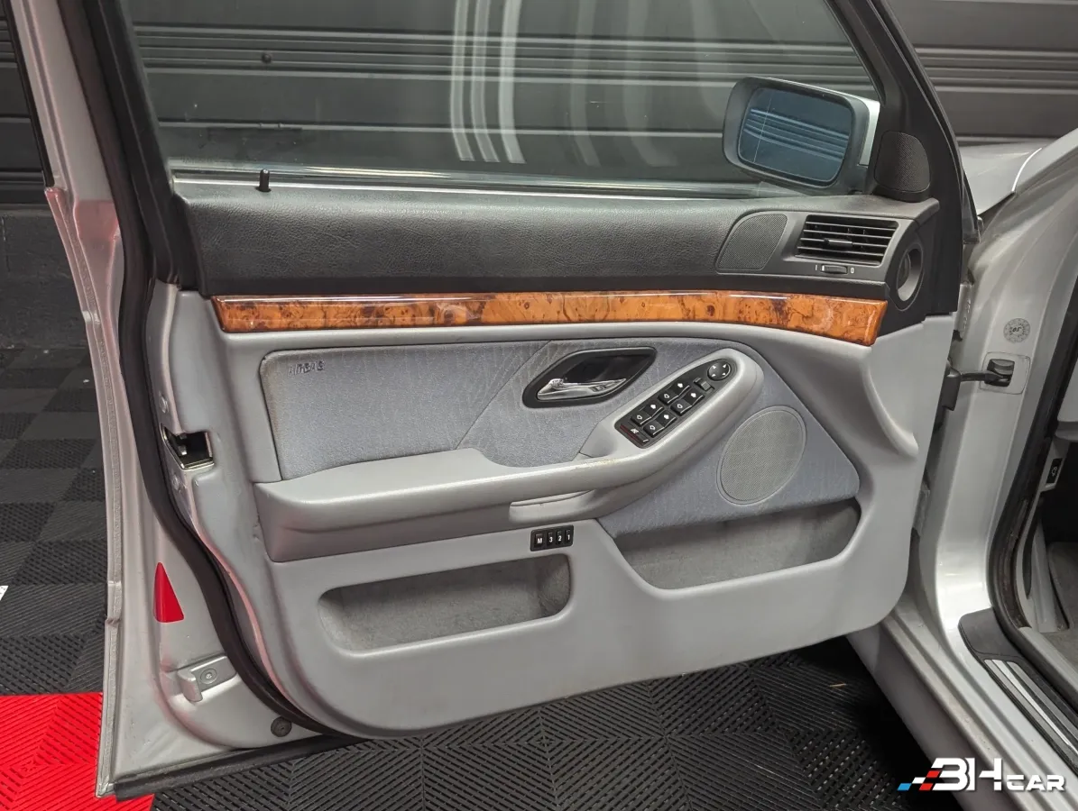 Bmw Serie 5 - photo 14