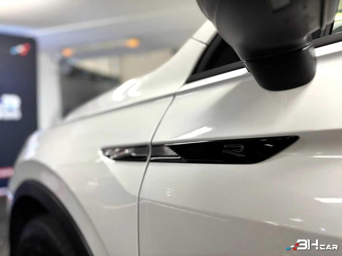 Volkswagen Tiguan - photo 11