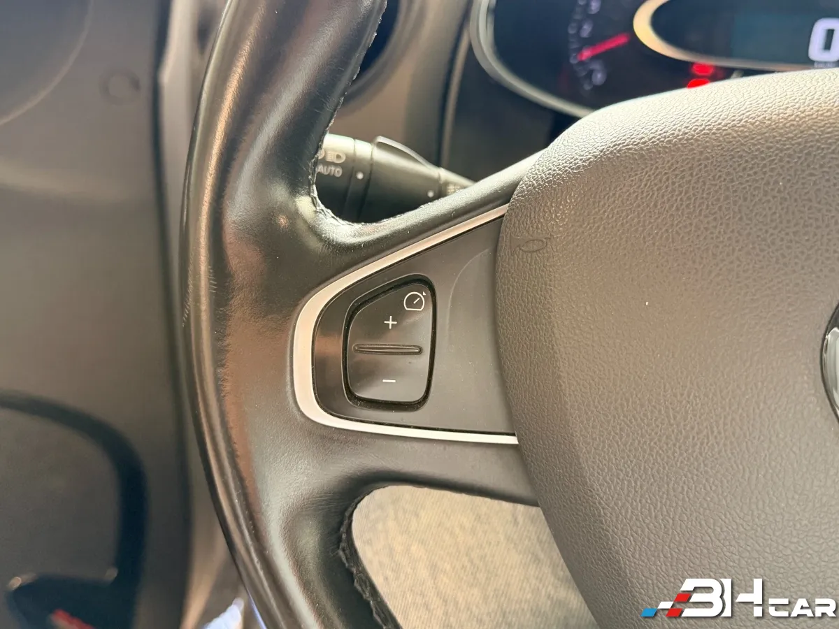 Renault Clio - photo 19