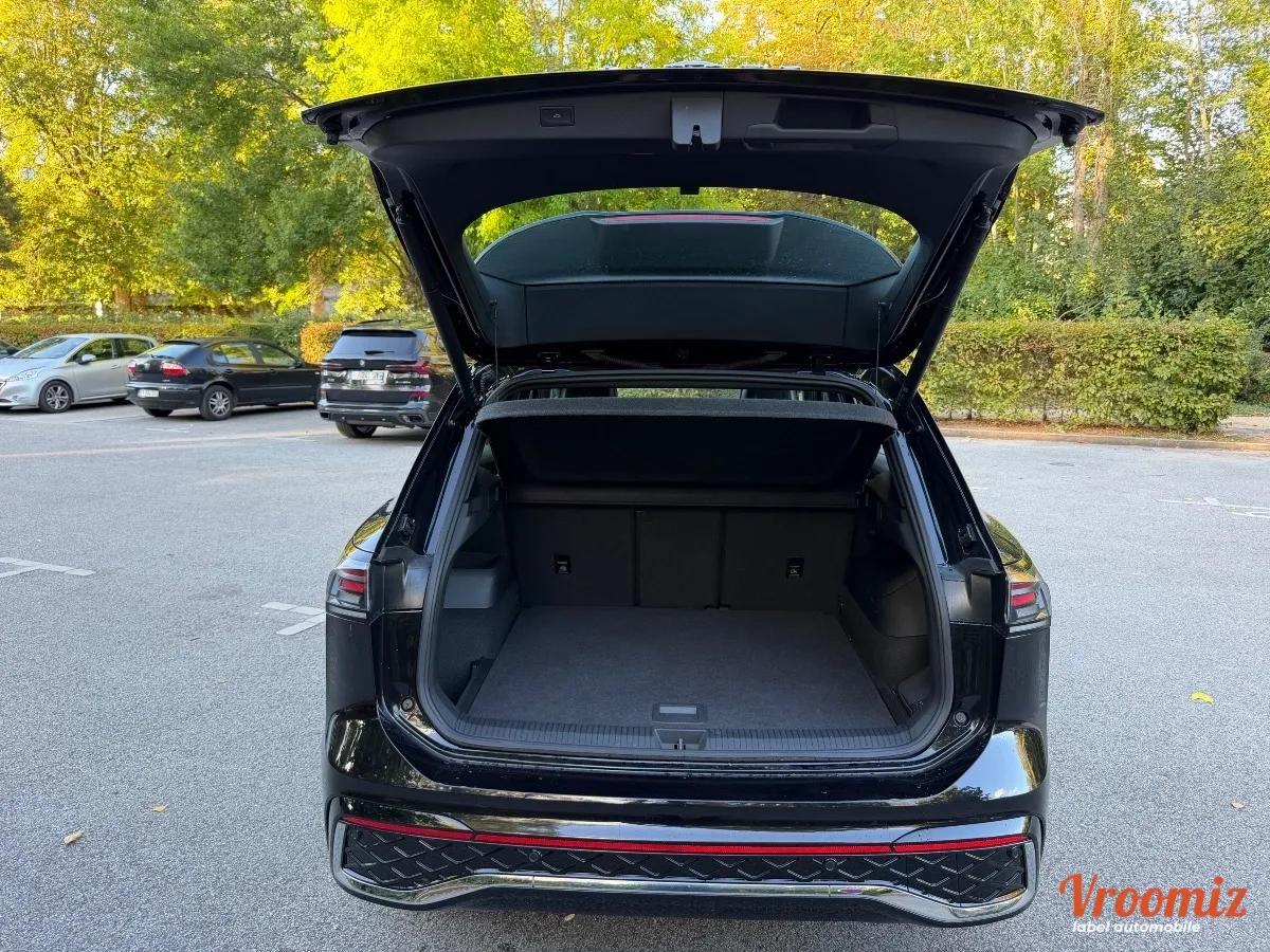 Volkswagen Tiguan 2.0 TDI 150 EXCLUSIVE R-LINE DSG BVA