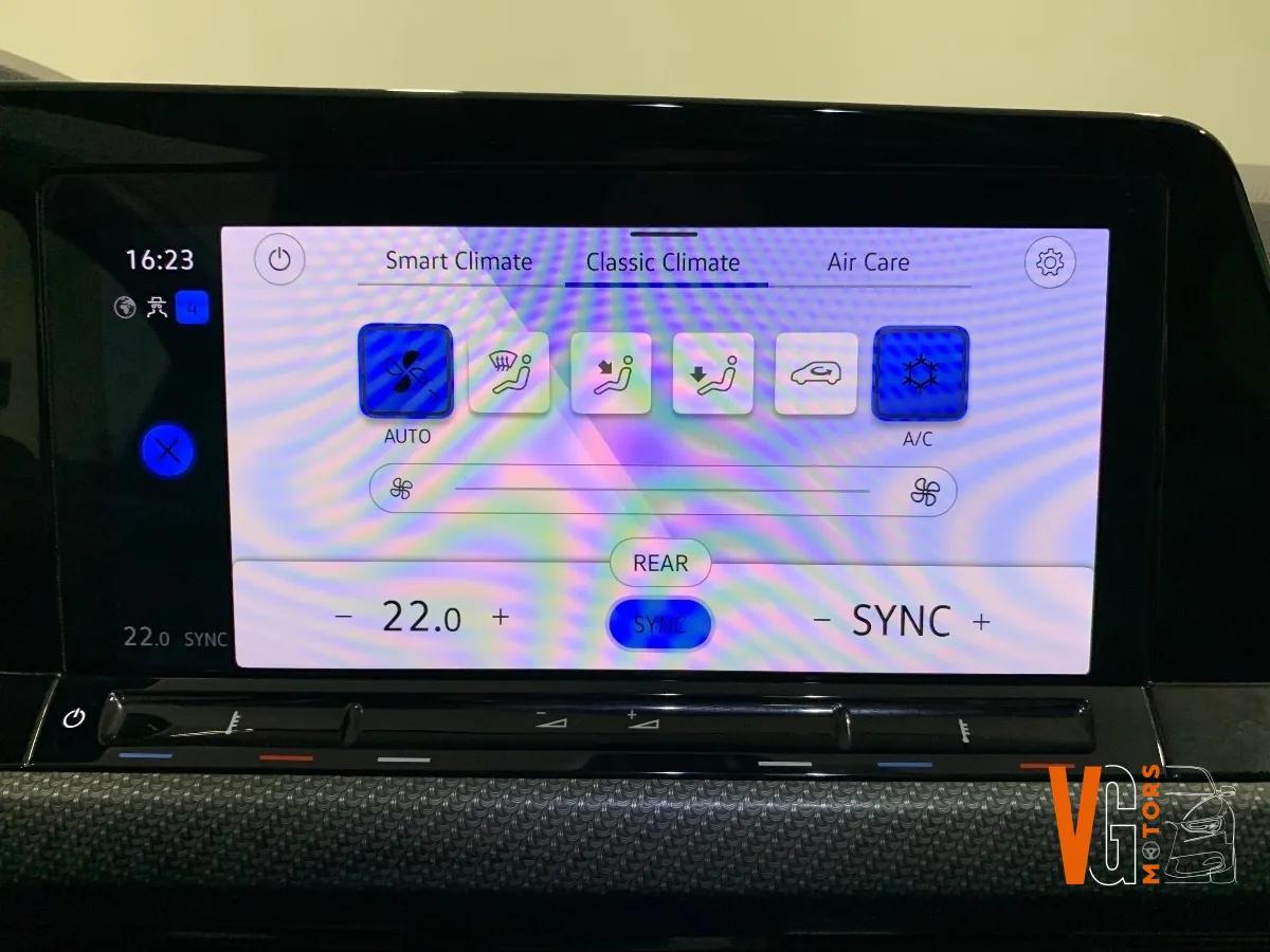 Volkswagen Golf 1.5 E-TSI 150 MHEV HYBRID OPF R-LINE DSG BVA