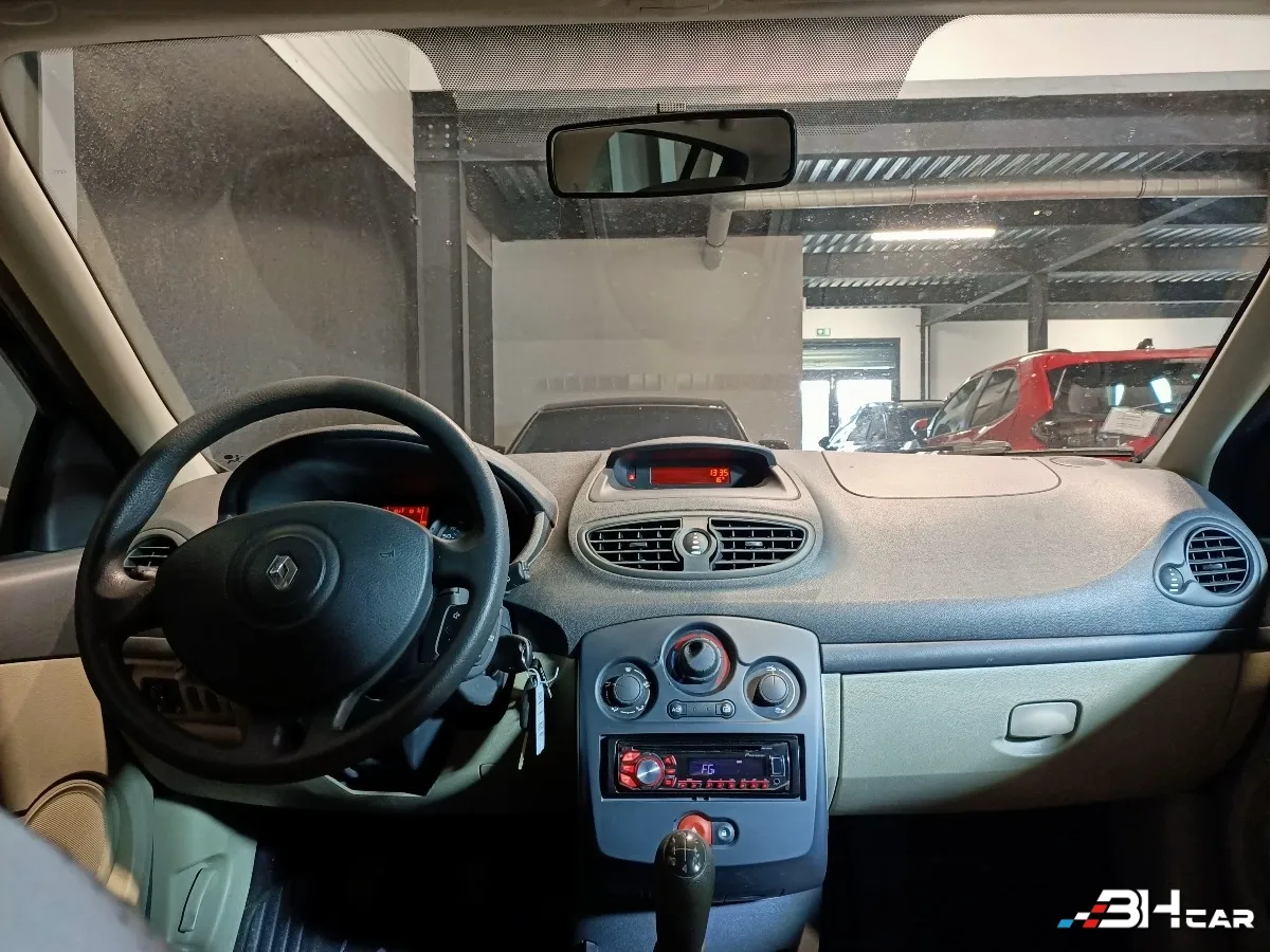 Renault Clio - photo 7
