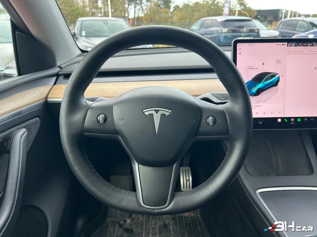 Aperçu indisponible de Tesla Model-y
