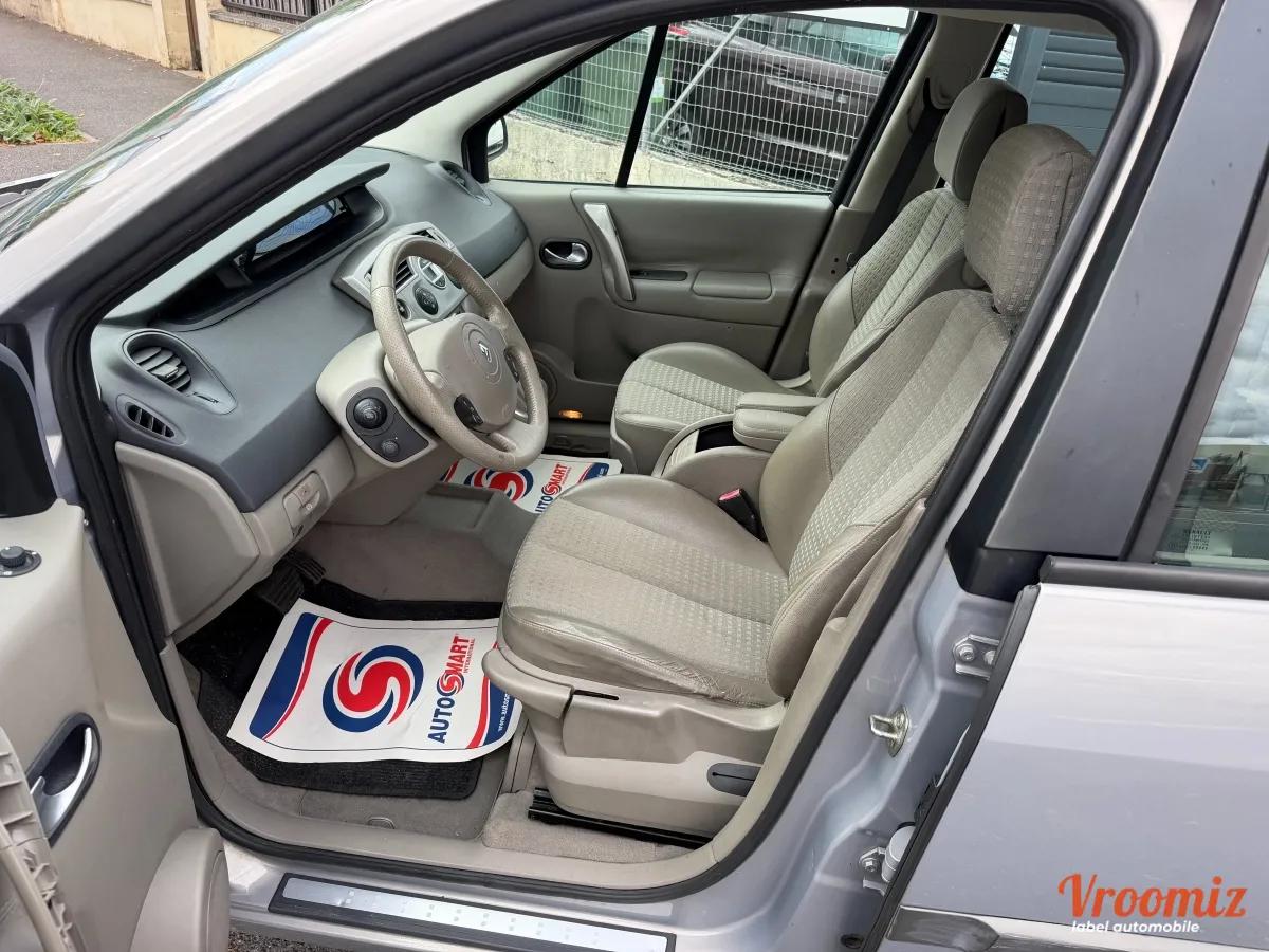Renault Scenic 2.0 135 BVA