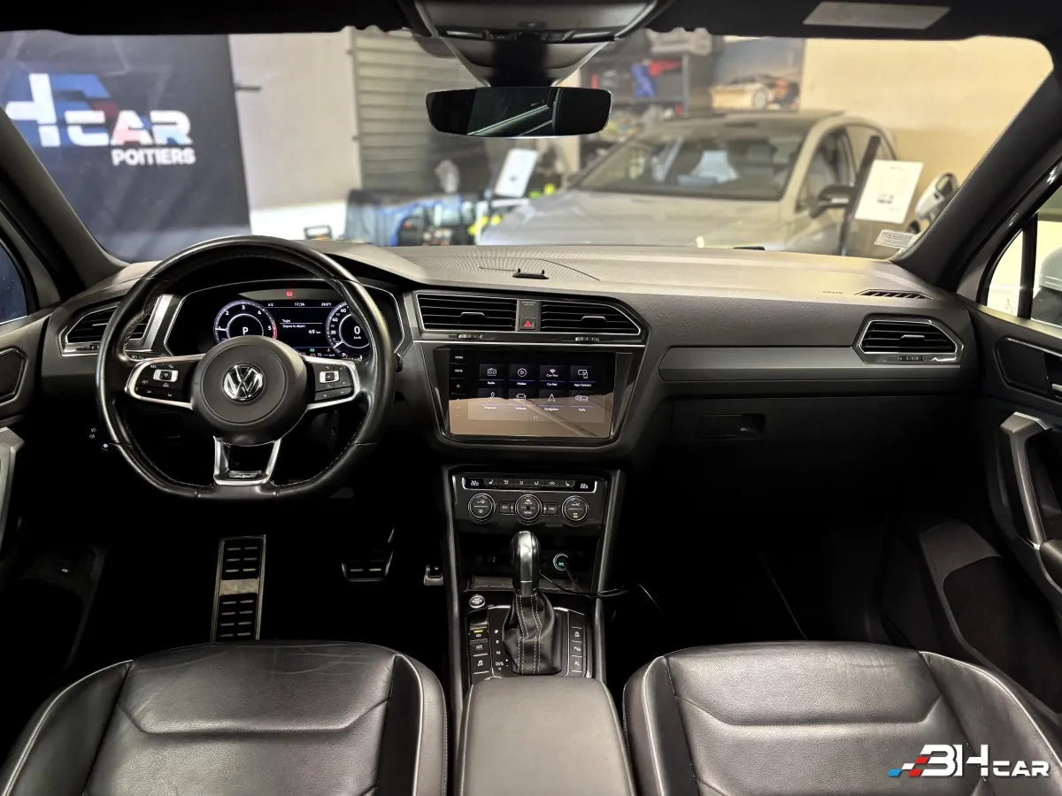 Volkswagen Tiguan - photo 19