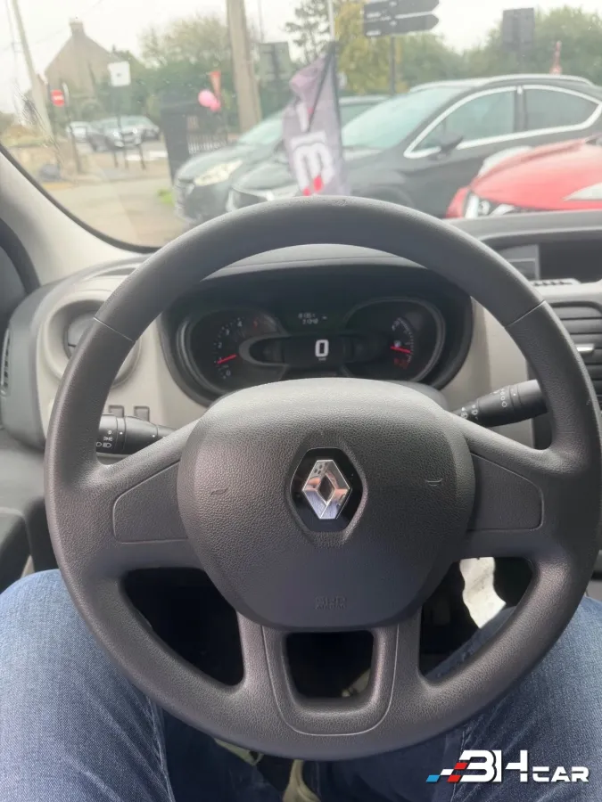 Renault Trafic Vu - photo 3