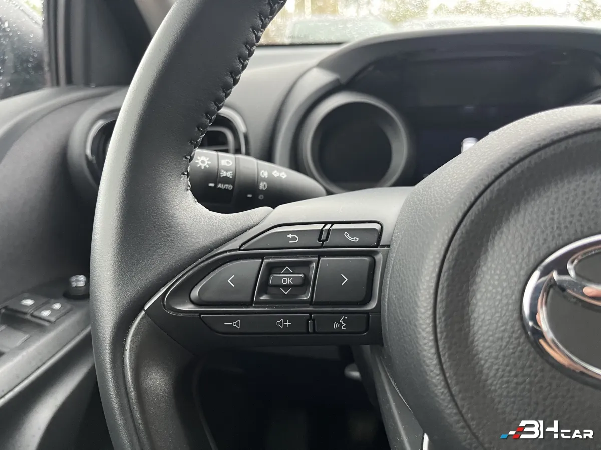 Toyota Yaris - photo 14
