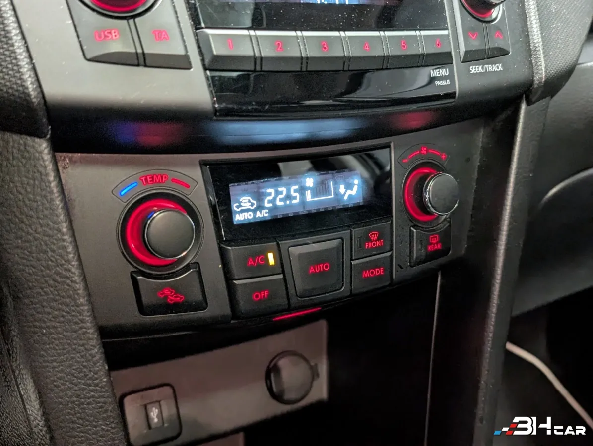 Suzuki Swift - photo 14