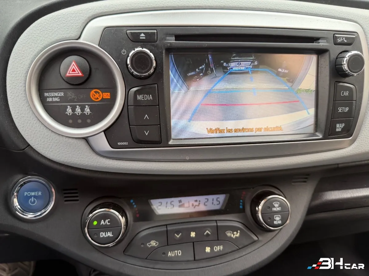 Toyota Yaris - photo 9