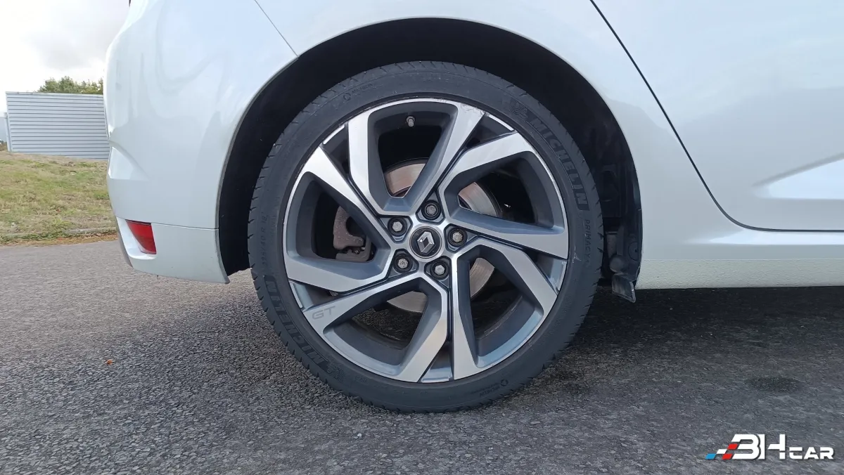 Renault Megane - photo 8
