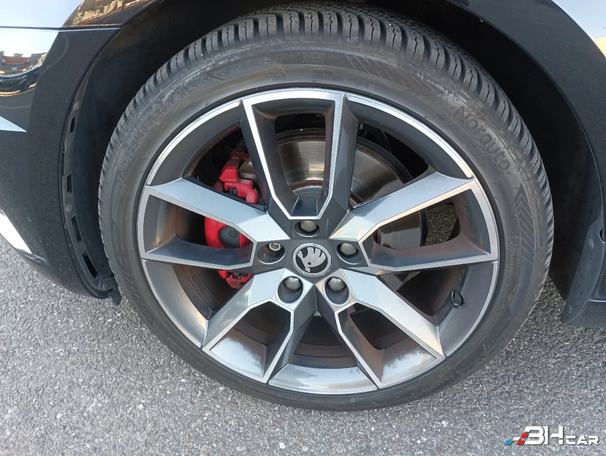 Skoda Octavia - photo 10