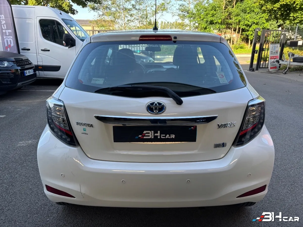 Toyota Yaris - photo 5