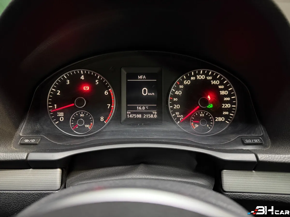 Volkswagen Scirocco - photo 17