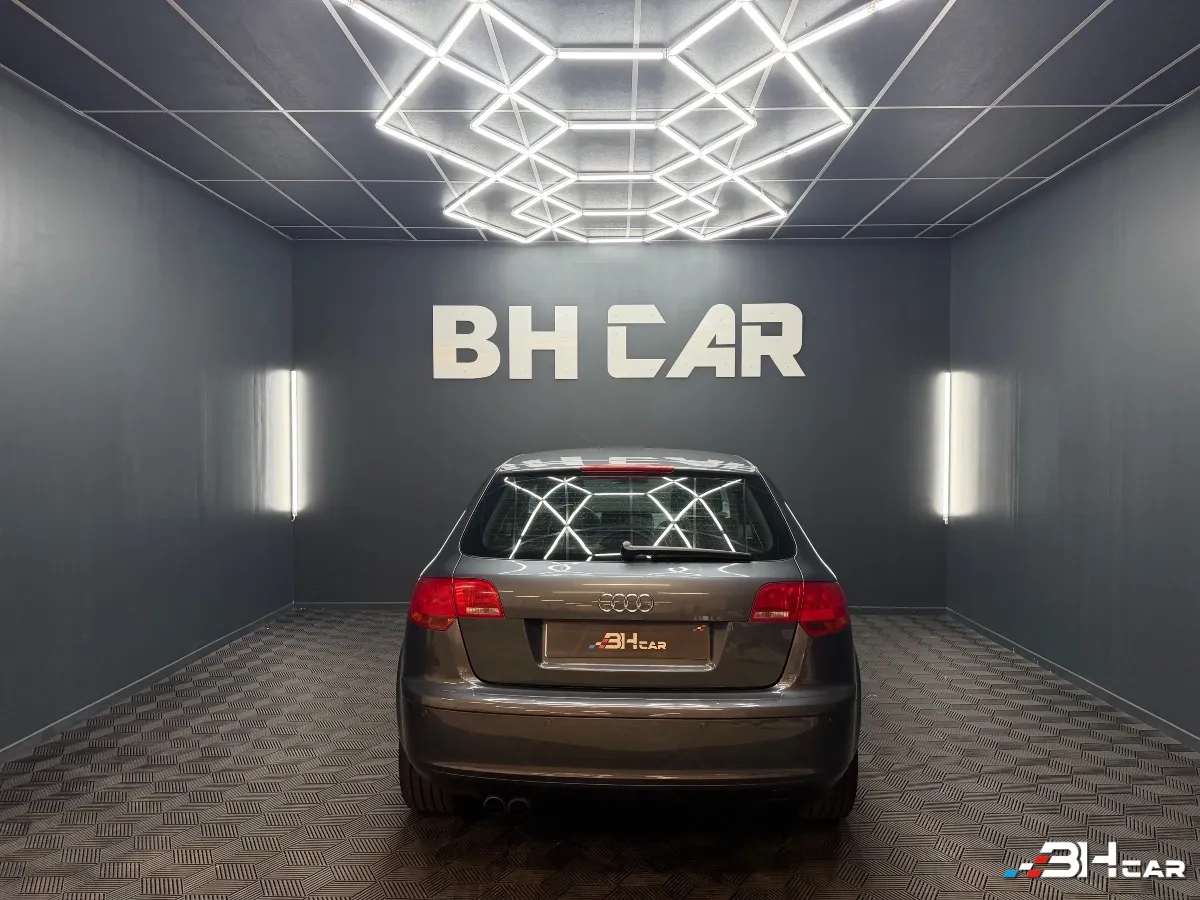 Audi A3 - photo 7