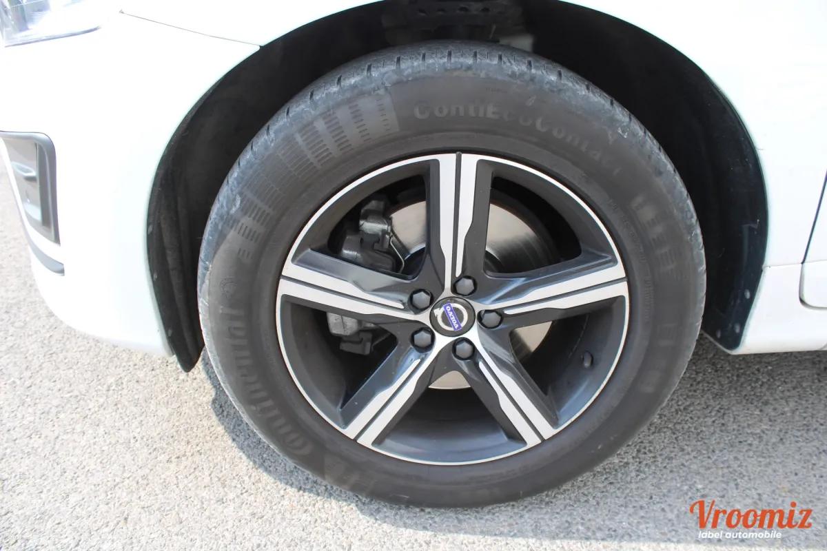 Volvo Xc60 2.0 D4 190 R-DESIGN GEARTRONIC BVA - Garantie 12 Mois