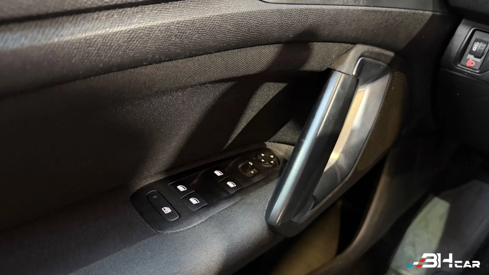 Peugeot 308 - photo 20