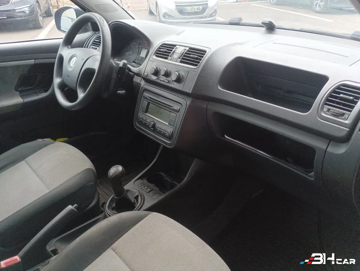 Skoda Fabia - photo 17