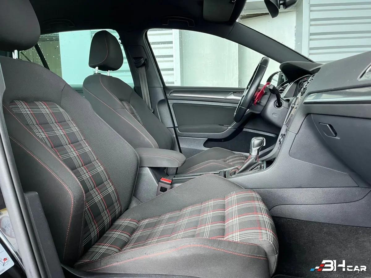 Aperçu indisponible de Volkswagen Golf