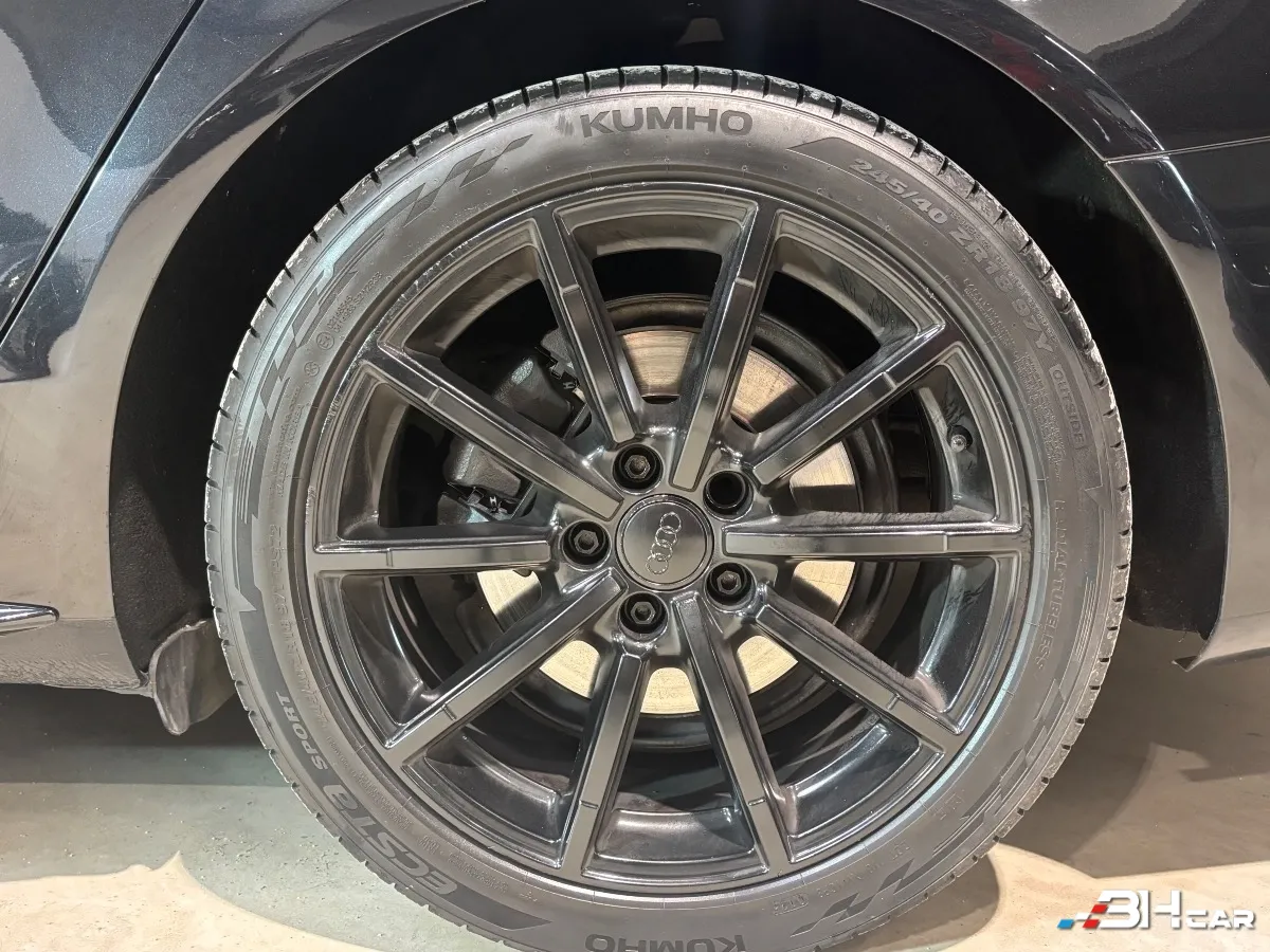 Audi A4 - photo 27