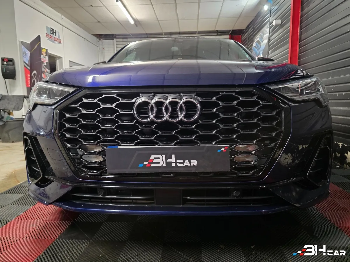 Audi Q3 - photo 2