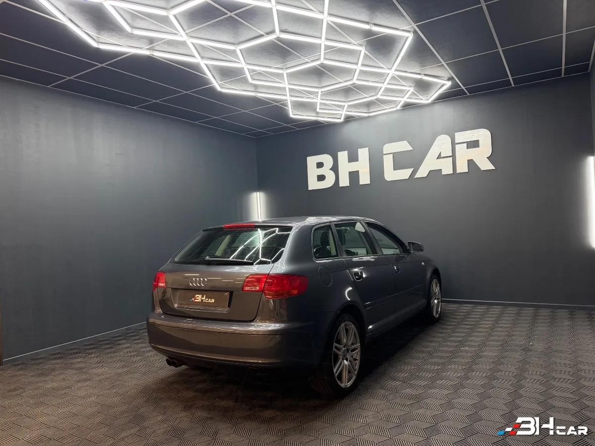 Audi A3 - photo 8