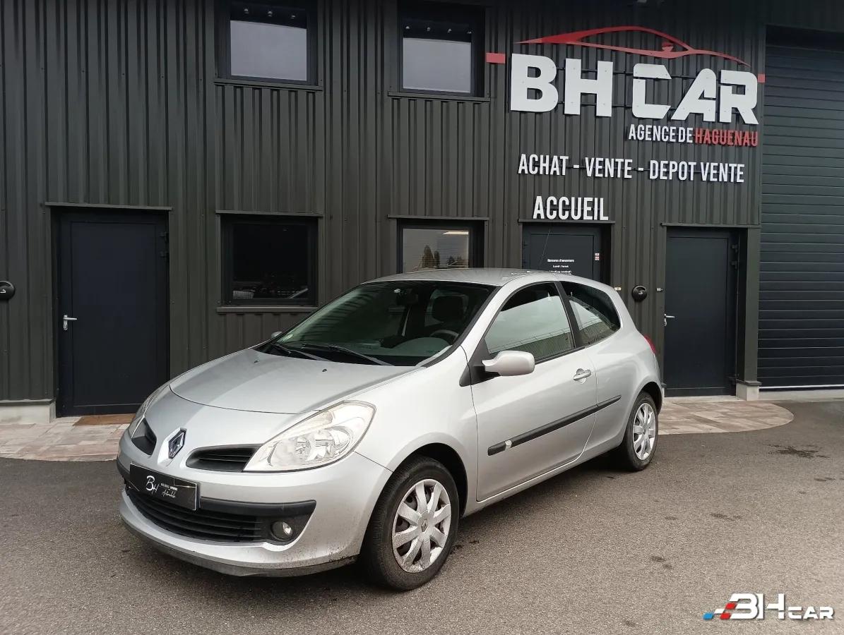Image: Renault Clio 1.6 110CV Automatique DYNAMIQUE