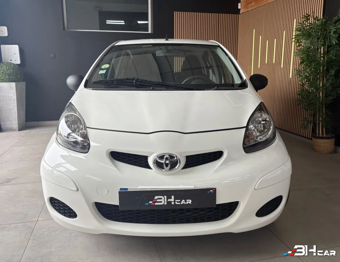 Toyota Aygo - photo 2