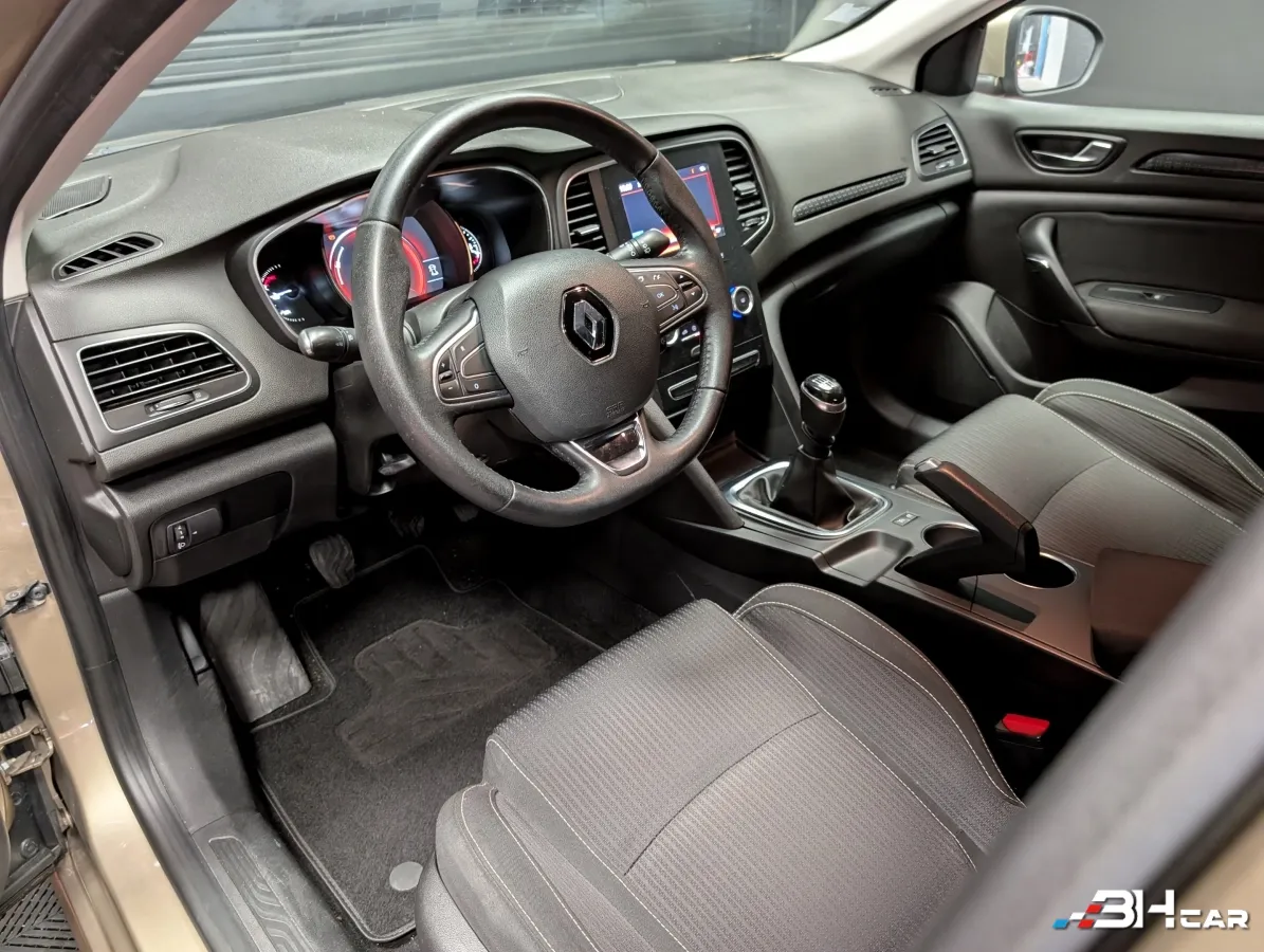 Renault Megane - photo 7