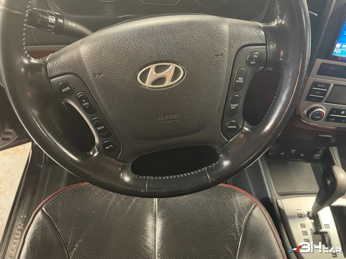 Hyundai Santa Fe - photo 11