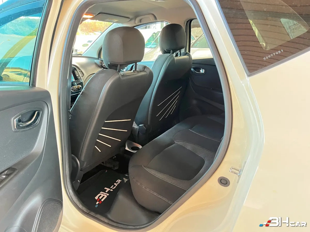 Renault Captur - photo 13
