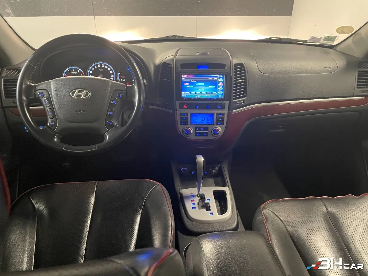 Hyundai Santa Fe - photo 14