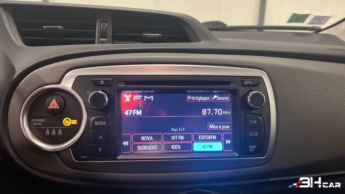 Toyota Yaris - photo 18