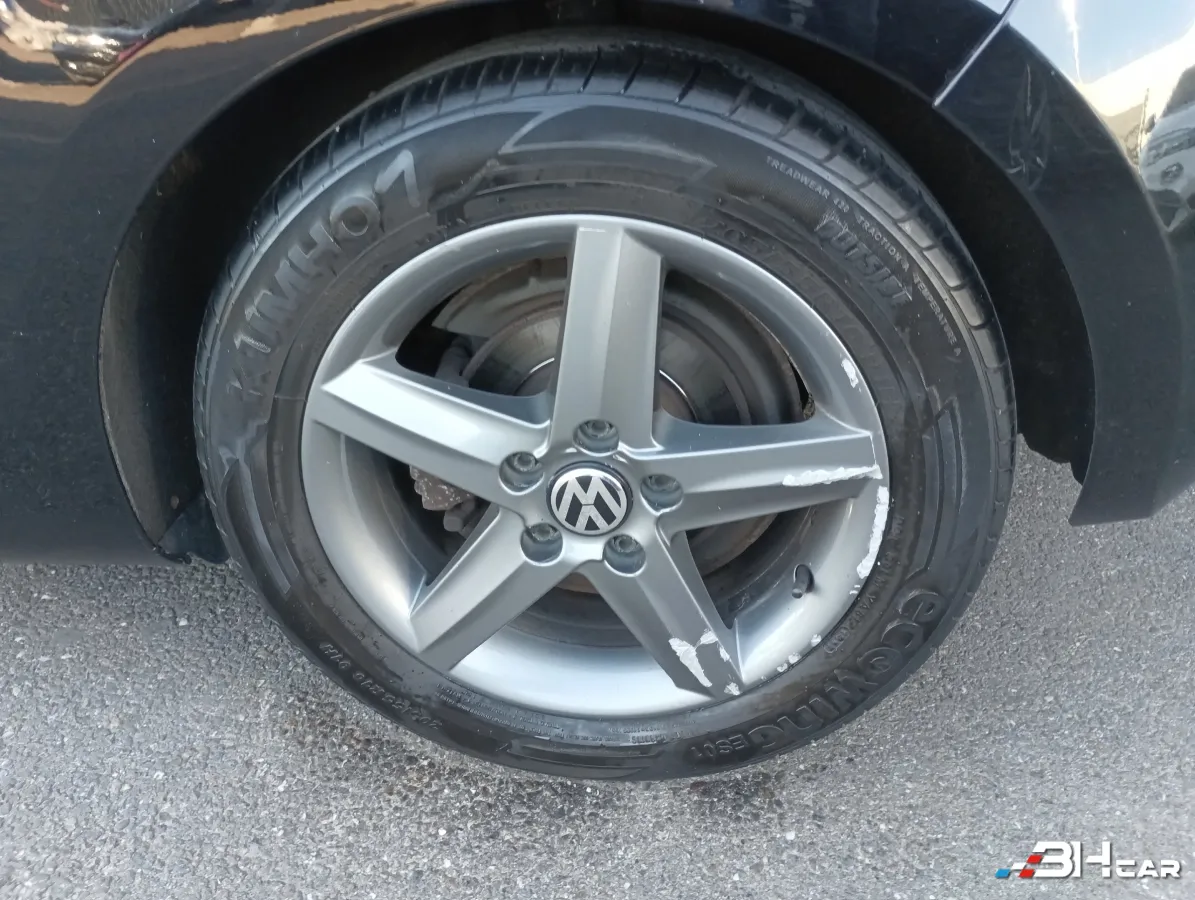 Volkswagen Golf - photo 12