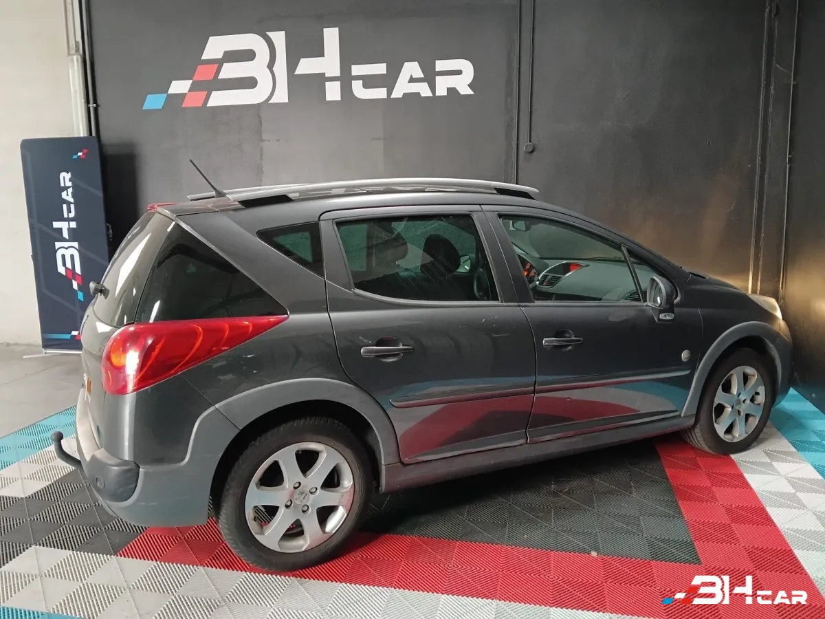 Peugeot 207 - photo 10