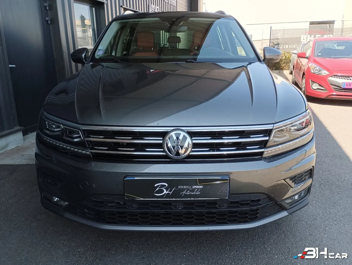 Volkswagen Tiguan - photo 8