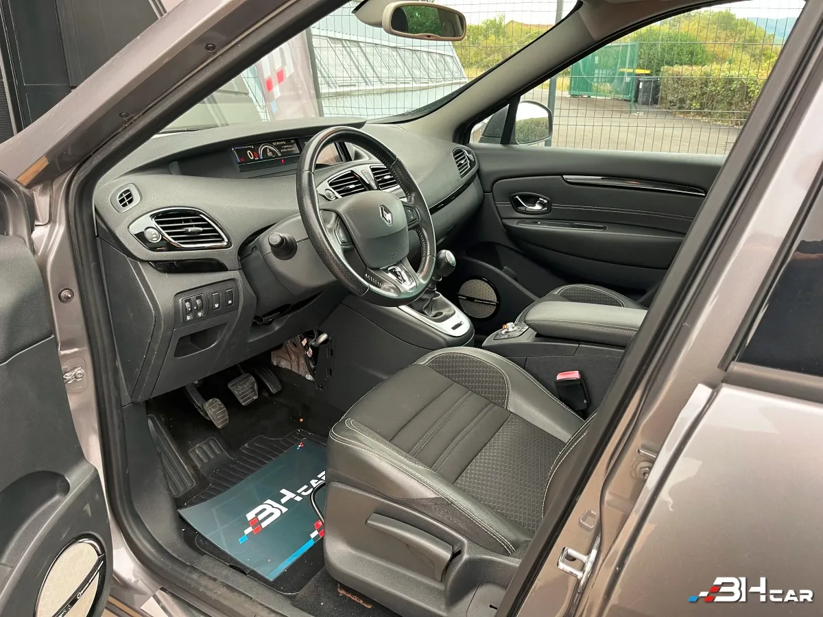 Renault Grand Scenic - photo 9