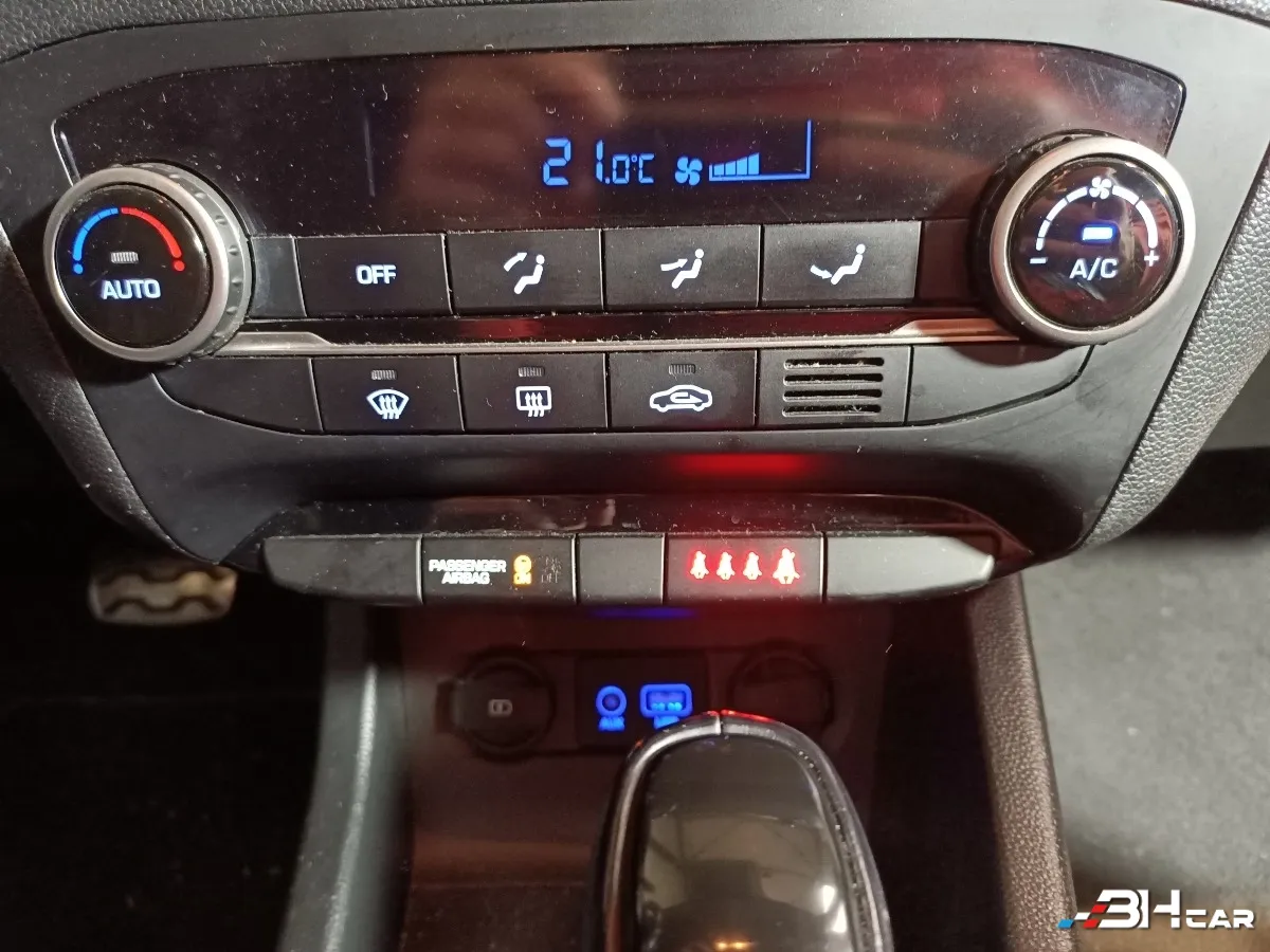 Hyundai I20 - photo 9