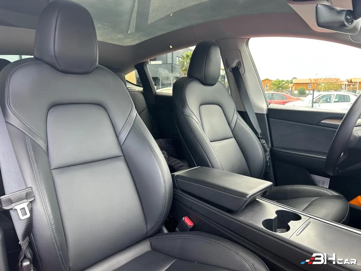 Aperçu indisponible de Tesla Model-y