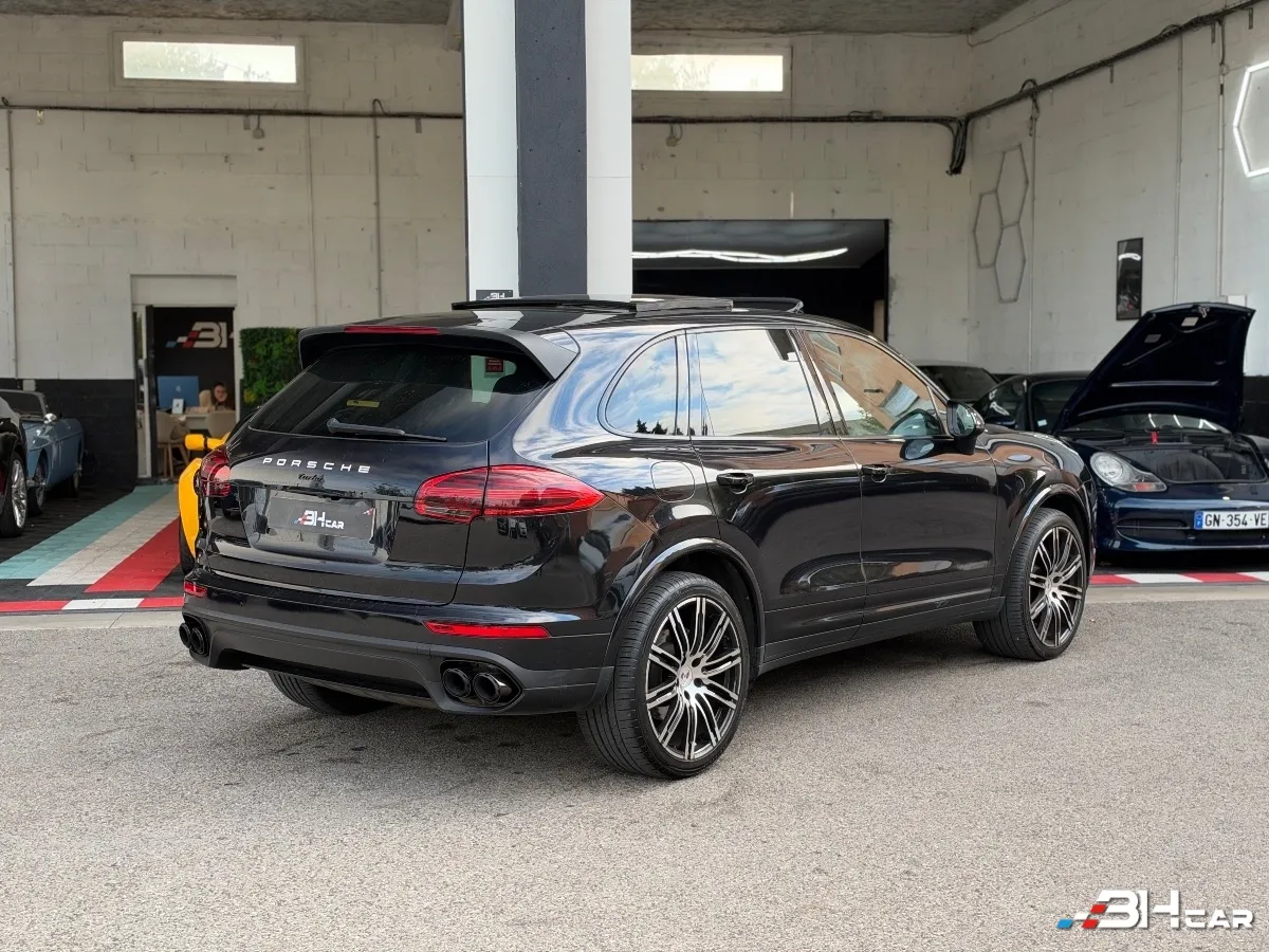 Porsche Cayenne - photo 6