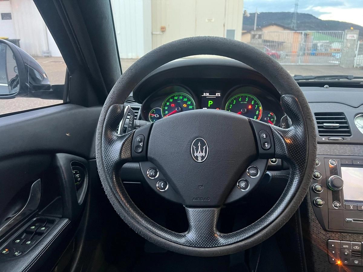 Maserati Quattroporte 