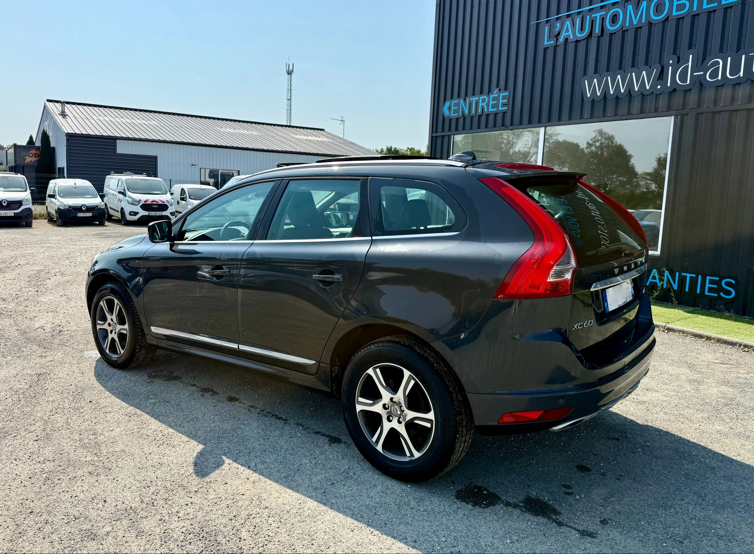 Volvo Xc60 2.0 D4 180 BVA XENIUM BVA GARANTIE 12 MOIS 2.0 D4 180 XENIUM GEARTRONIC BVA — photo 3