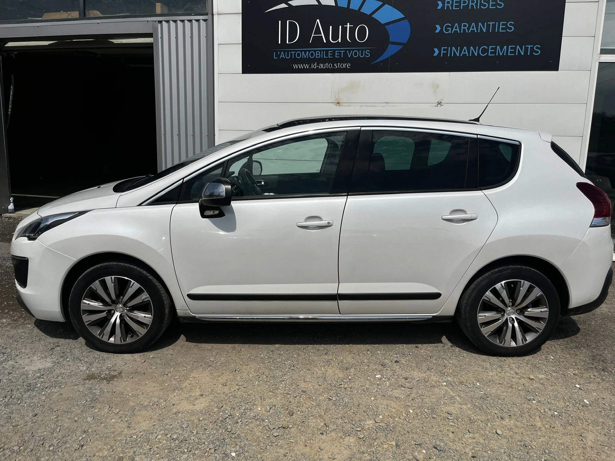Peugeot 3008 1.6 120 CH ALLURE EAT6 GARANTIE 12 MOIS GENERATION-I 1.6 BLUEHDI 120 ALLURE EAT BVA START-STOP — photo 2