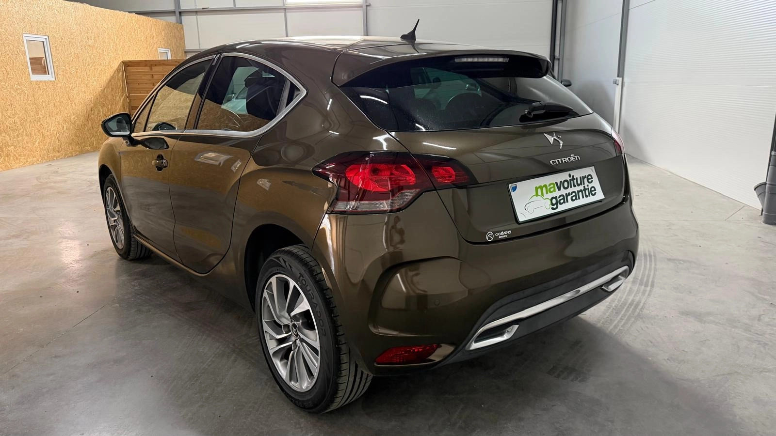 Ds Automobiles Ds 4 / Garantie 12 mois 1.6 HDI 115 DARK TOP — photo 3